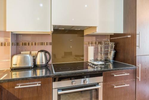 Apartamentos Cape Royale | Whosting