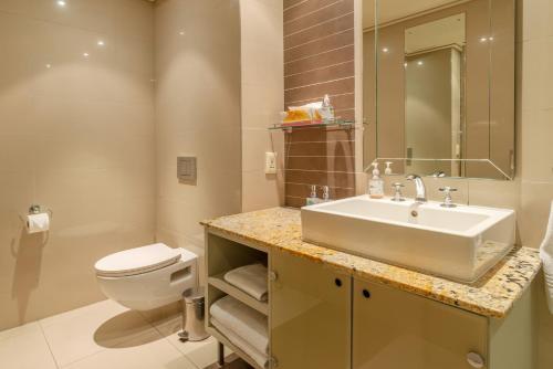 Apartamentos Cape Royale | Whosting