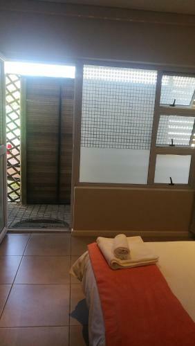 Hostal Cape Town Milnerton Lagoon Villa
