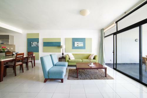 Apartamento Flatrock Suites