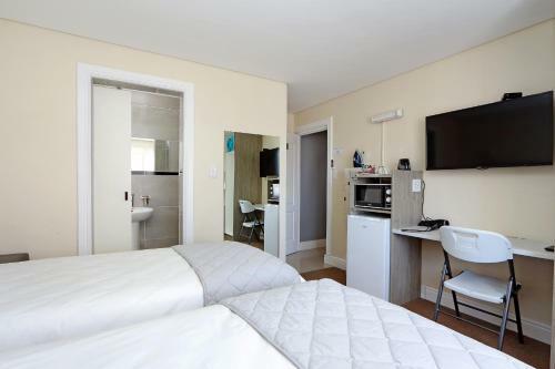 Hostal Camdene Guesthouse