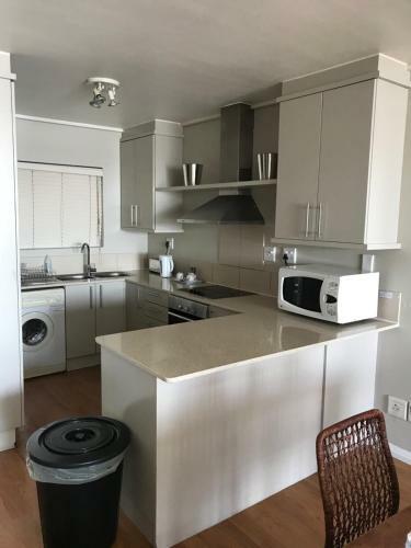 A310 Lagoon Beach Apartment & Spa