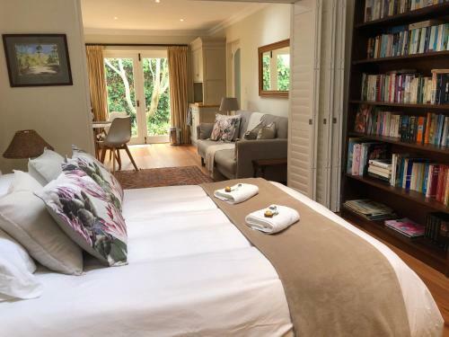 Hostal Guest Suite In Leafy Constantia