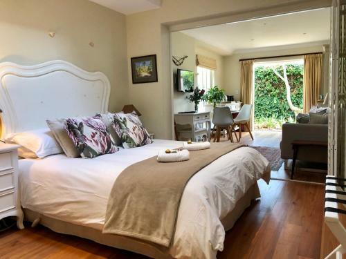 Hostal Guest Suite In Leafy Constantia