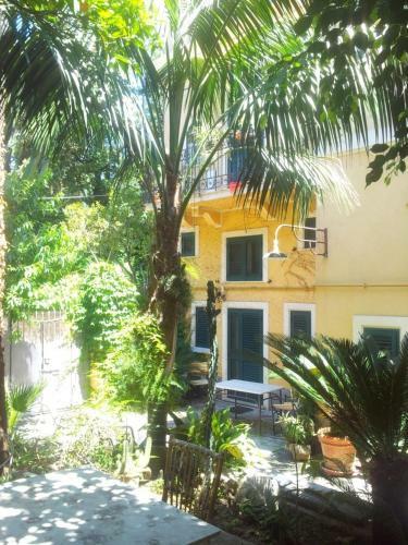Villino With Garden