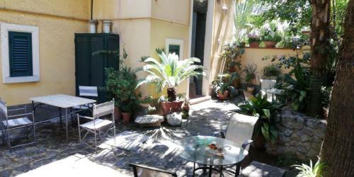 Villino With Garden
