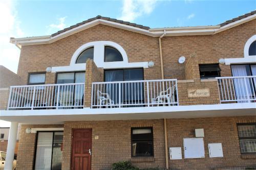 South Shore Beach Apartments, Harrier 202