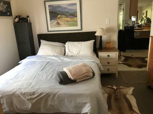 Bed & Breakfast At 27 On Derby
