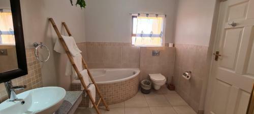 Bed & Breakfast African Vibes Camps Bay