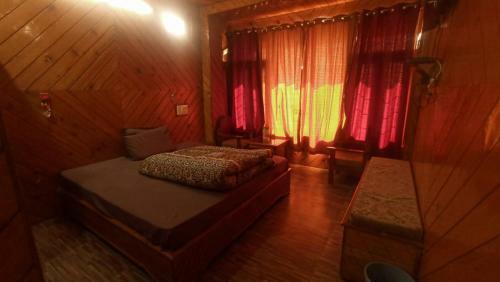 Uttarayan Home Stay