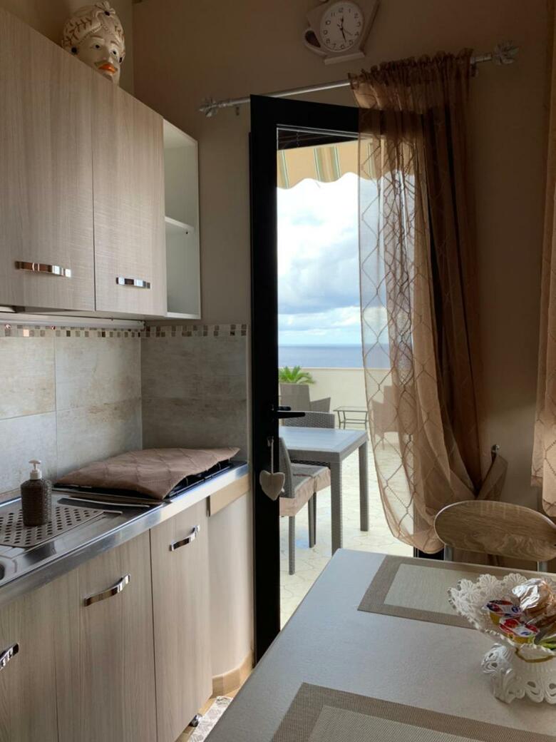 Emyteo Apartment
