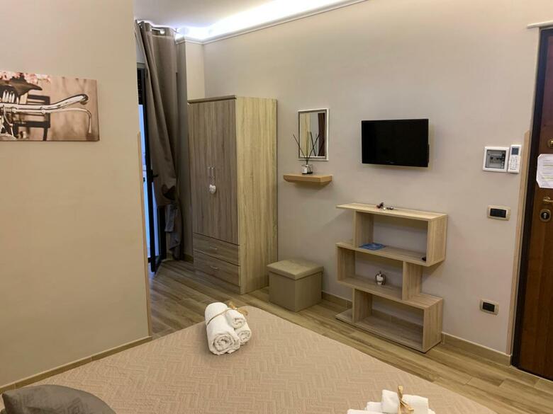 Emyteo Apartment
