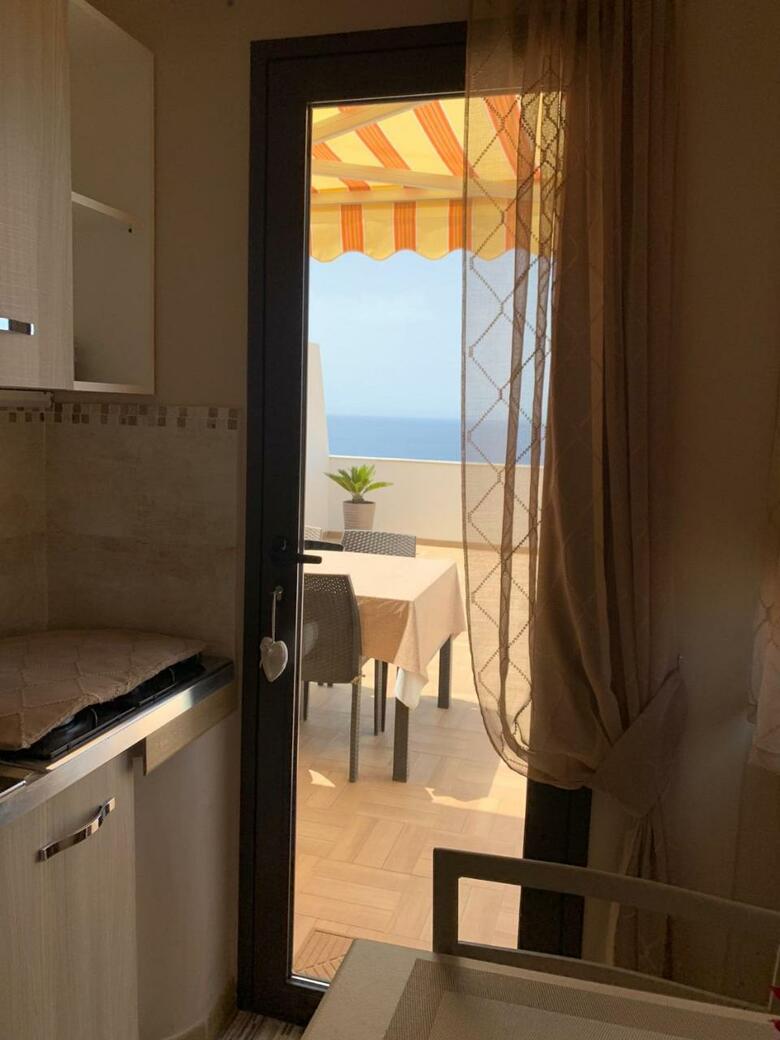 Emyteo Apartment