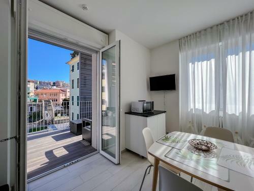 Apartamento Nuovo Bilocale In Centro Con Terrazzo E Posto Auto