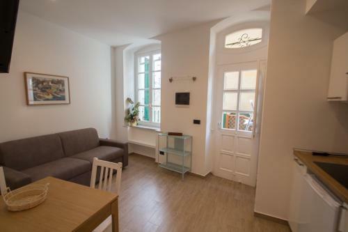 Apartamento Bilocale A 90 Metri Dal Mare