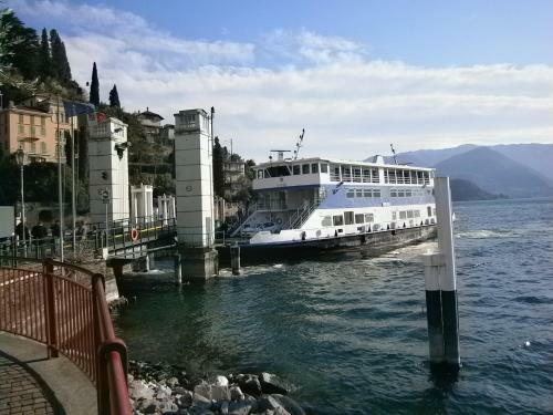 Casa In Riva Al Lago
