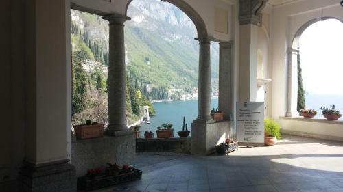 Casa In Riva Al Lago