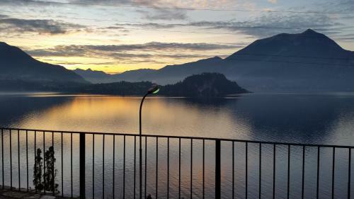 Apartamento New Attic Lake View 4