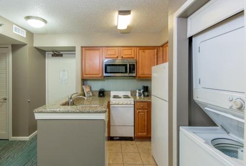 Hotel Breakers Oceanfront Boutique Resort On 27th