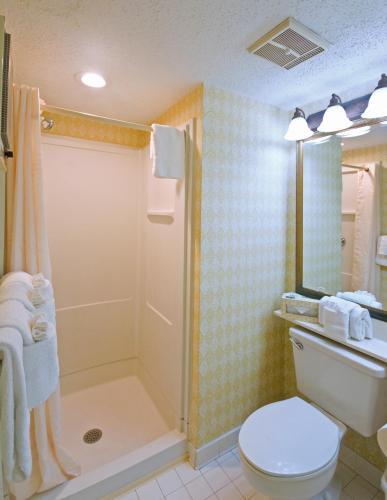 Hotel Breakers Oceanfront Boutique Resort On 27th