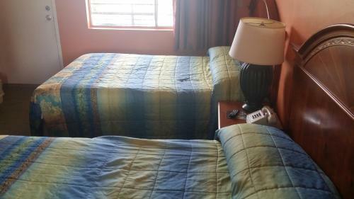 Motel Lake Wire Inn