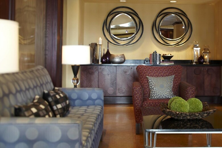 Renaissance Mobile Riverview Plaza Hotel