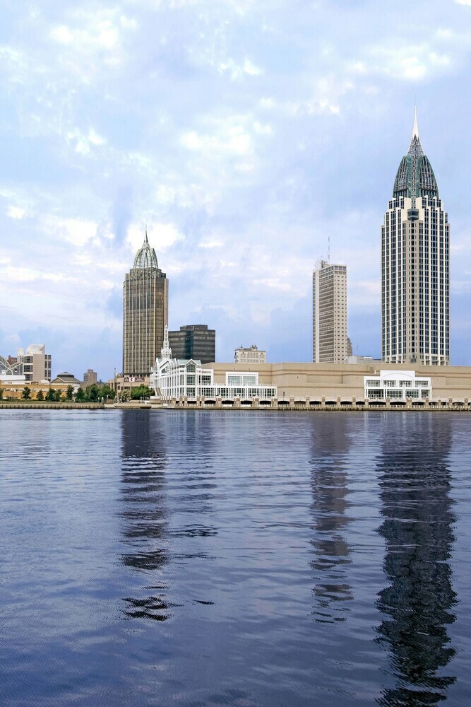 Renaissance Mobile Riverview Plaza Hotel