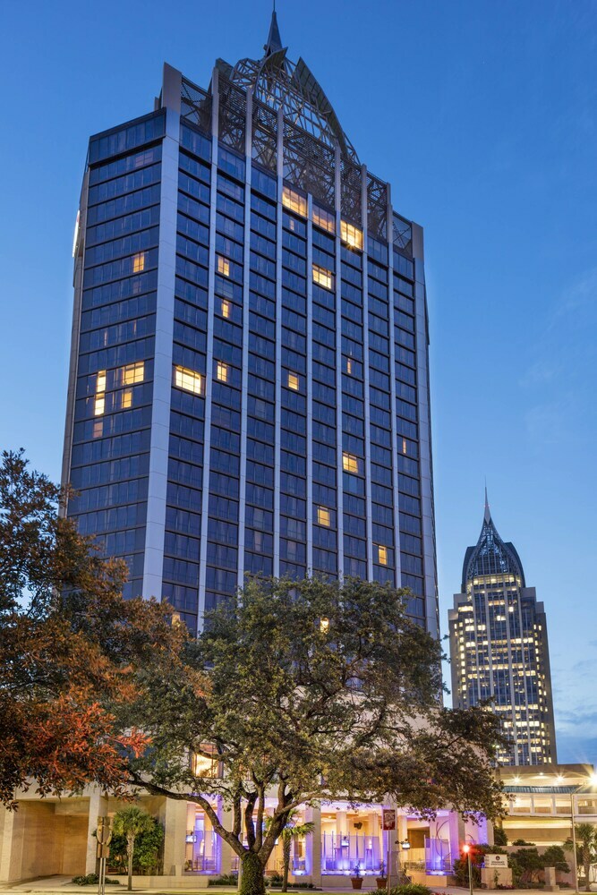 Renaissance Mobile Riverview Plaza Hotel