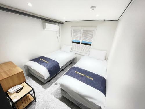 Hostal The Road Hotel