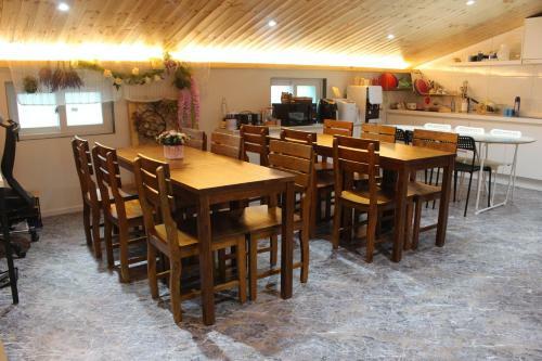 Hostal The Road Hotel