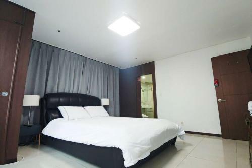 Lux 3 Bed Room Magellan Apartment