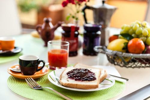 Bed & Breakfast Lenzi?s Bottega And Gallery Suites