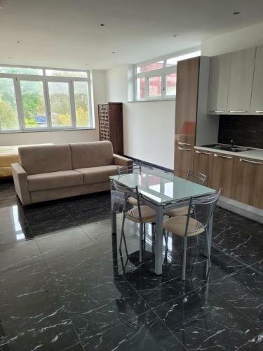 Apartamento Black&white Rooms