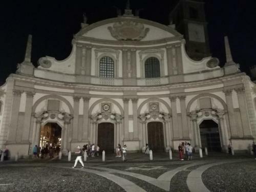 Hostal La Via Per Milano