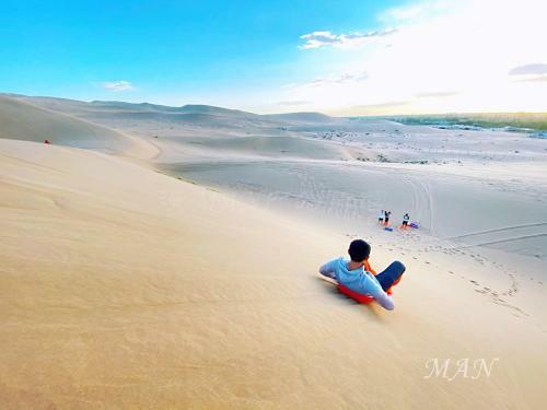 Dunhuang Manman International Desert Outdoor Campground