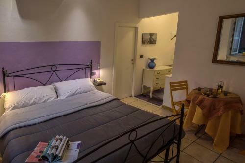 Hostal Lisetta Rooms