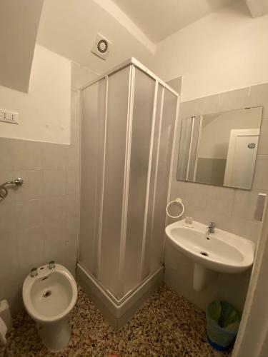 Hostal Carugio Rooms