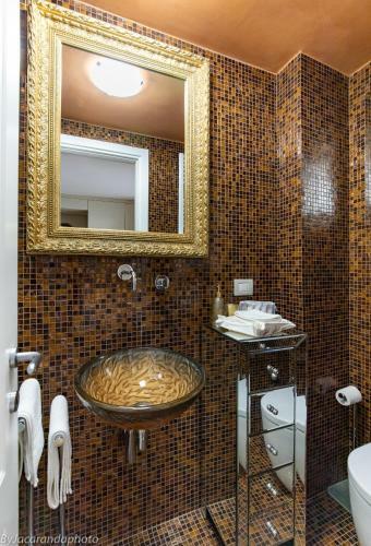 Elena House Gold Apartment
