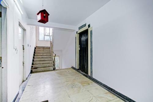 Hotel Collection O 81425 Gariahat Inn