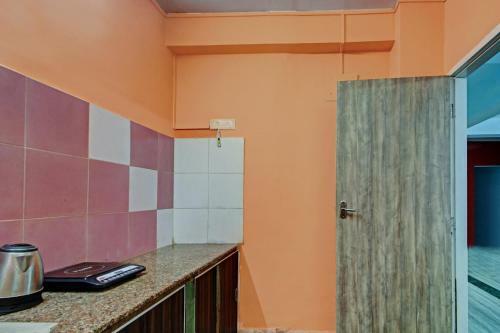 Hotel Collection O 81425 Gariahat Inn
