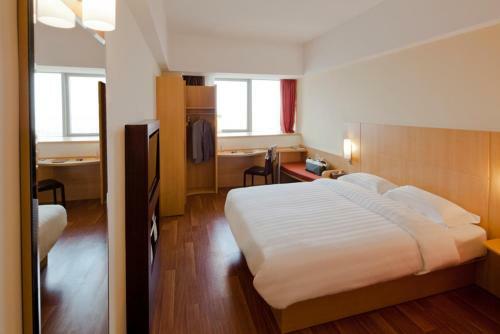 Hotel Ibis Qingdao Chengyang