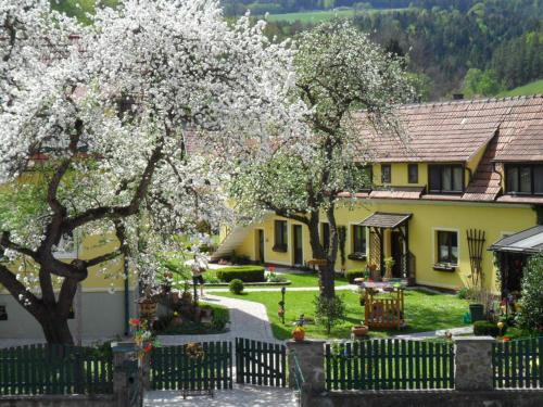 Hostal Pension Hendling