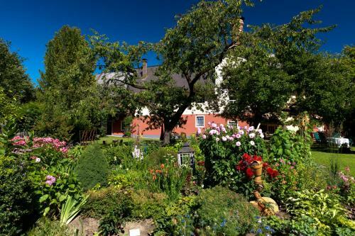 Hostal Gasthof Br�uer - Familie Eibensteiner