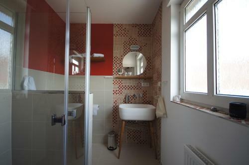 Hotel-restaurant-cafe Sch�ne Aussicht
