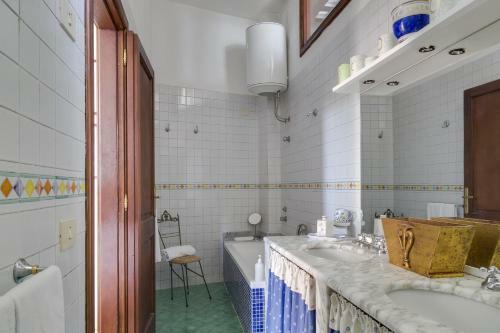 Amore Rentals - Villa Era