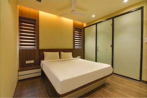 Fabhotel Eros 282