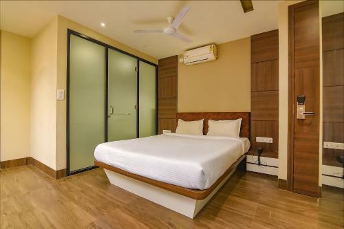 Fabhotel Eros 282