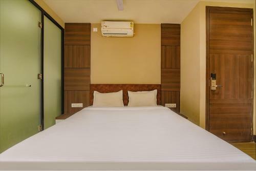 Fabhotel Eros 282