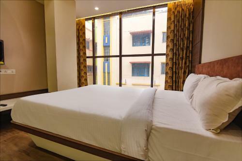 Fabhotel Eros 282