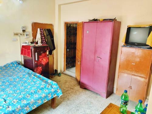 Private Room, Entire Serviced Apartment (1rk), Couple Friendly